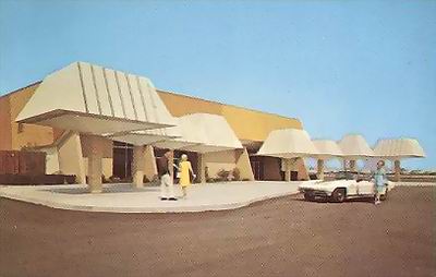 Americana Theatre - Main Entrance (newer photo)